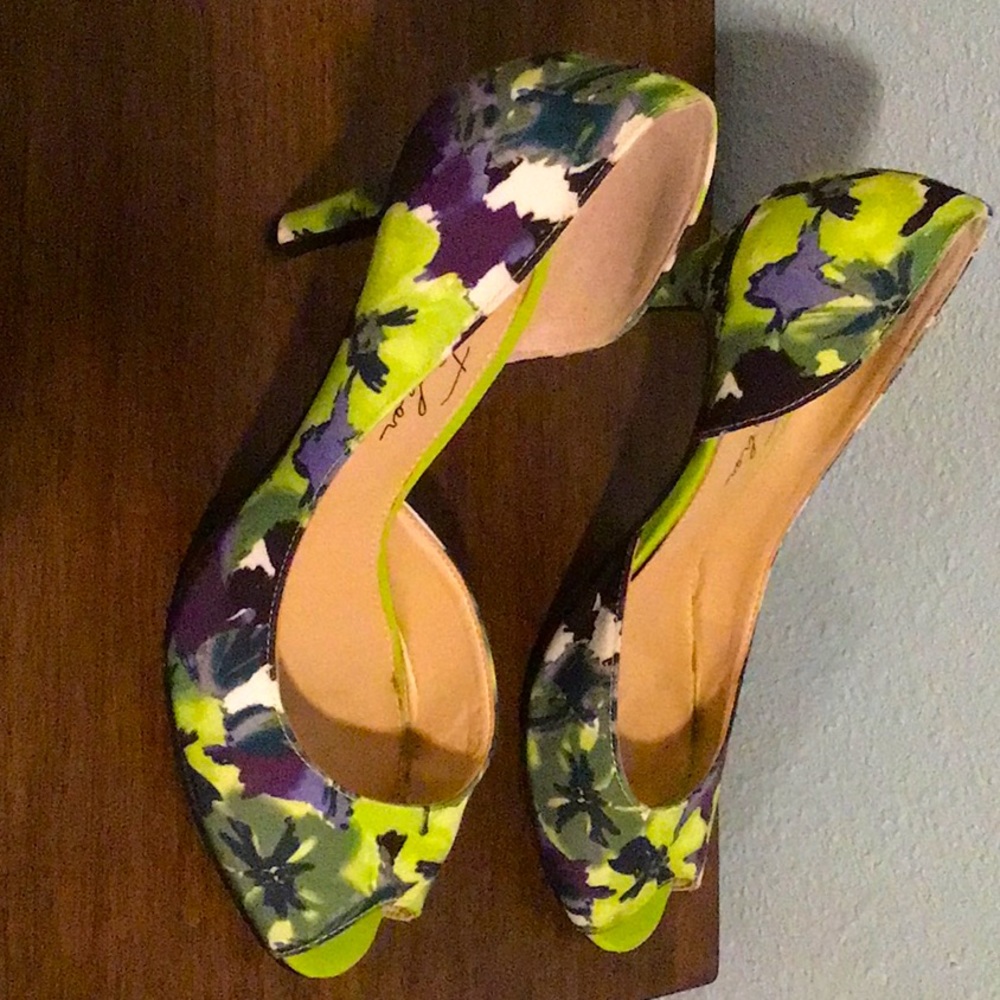 Marc Fisher open toed pumps 7.5 M